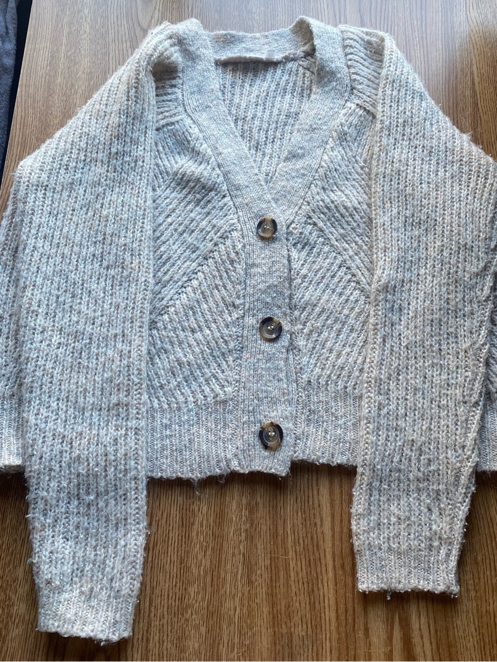 Cozy V-Neck Button Front Women's Cardigan Sweater - Light Gray